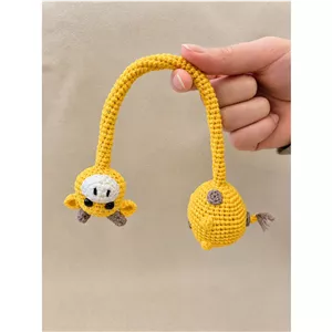 عروسک بافتنی زرافه گردن دراز(کاموا ترک)(پس کرایه)