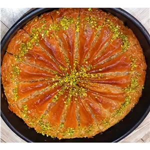 باقلوای اصیل و خانگی هستی 