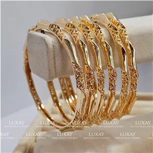 النگو زنانه پرکار وارداتی رنگ ثابت درجه یک 