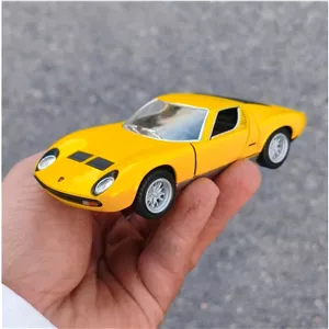 ماکت ماشین Lamborghini Miura P400 . زرد رنگ برند KiNSMART