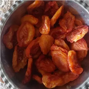 شلیل خشک .میوه خشک آفتابی بدون تیزآب