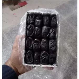 خرما مضافتی مجلسی بم 800گرمی (نمیزارم گرون بخری)