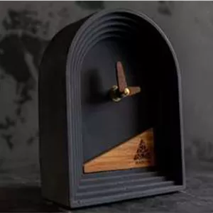 ساعت رومیزی با حکاکی اختصاصی  کد0592