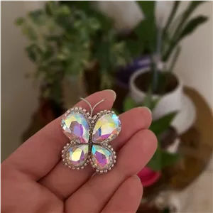 پروانه جواهر دوزی