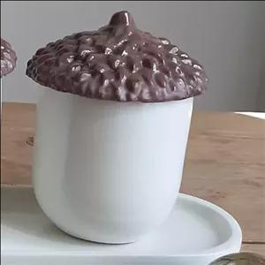 بانکه بلوط در قهوه ای