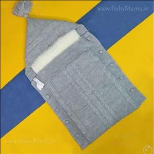 قنداق فرنگی بافت دگمه ای داخل خز منگول دار. 