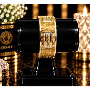 النگو تکپوش فنری پهن، طراحی شیک و جذاب، چشمنواز و خاص برای استایلهای متفاوت