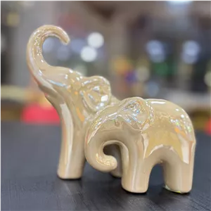 فیل سرامیکی