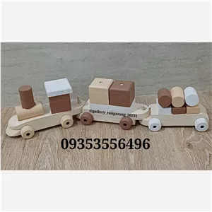 قطار چوبی مونته سوری اسباببازی کودک سیسمونی نوزاد پس کرایه 