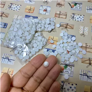 مروارید لپه ای سفید براق بسته 25 تایی