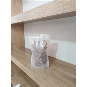 خرمای سفید(کم شیرین و کاملا طبیعی)