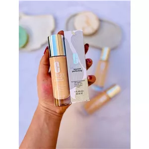  کرم پودر کلینیک spf50.کرم پودر با پوشش دهی مناسب و مقاوم در برابر آب