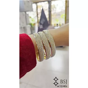 النگو زنانه مدل پر جلوهZRB13