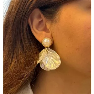 گوشواره ی فشن طرح گلبرگ مروارید 