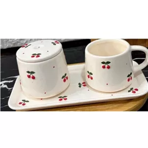 ست فنجان و نعلبکی سرامیکی طرح آلبالویی برجسته 