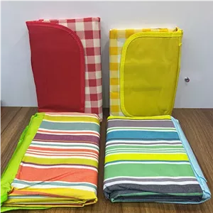 زیرانداز شطرنجی سفری سایز 150 × 180 سانتیمتر