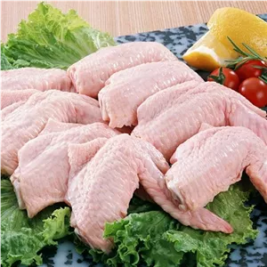 بال و کتف مرغ گرم با نوک