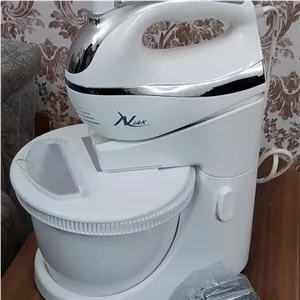 همزن کاسه دار مدل 6202نیاک رنگ سفید