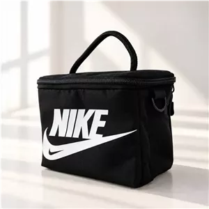 کیف ظرف غذا پارچه ای با بند بلند و جیب دار ابعاد 20 در 15 سانتیمتر