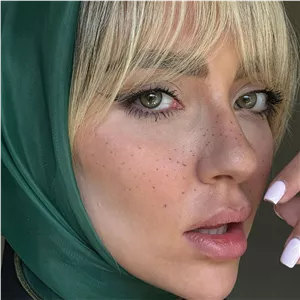 لنز لومنتو لومو گرین سبز