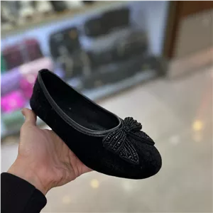 بابت پاپیونی زنانه دخترانه ونس پاپوش کفش روفرشی رو فرشی مخمل سوییت جیر شیک  مجلسی مشکی چرم طبی سبک راحت راحتی نگینی 
