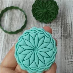 قالب شیرینی ستاره دوره پیچ  کد 590  7سانت کلمپه شیرینی کلوچه