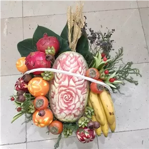  میوه آرایی،سبد میوه آرایی،میوه آرایی یلدا،میوه یلدا ،هندوانه  تزیین شده