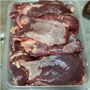 خرده گوشت شترمرغ قسمت قلوه گاه کشتار روز