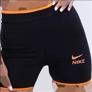 شورتک ورزشی قواره بزرگ شورتک باشگاهی شورتک مشکی شورتک نایک مشکی دربرناشاپ