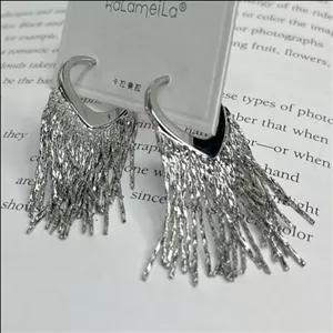 گوشواره جواهری زنانه طرح آویز رشته ای نقره ای ضد حساسیت و رنگ ثابت 