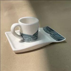 شات قهوه دسته دار و زیر شات دست ساز سرامیکی موج(پس کرایه) 