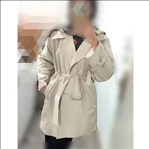 بارانی زنانه گرم پشت نوشته پرادا رنگ کرم و مشکی سایز فری مناسب 36 تا 42