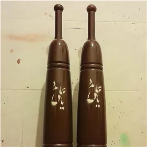 میل باستانی وزن جفت باهم 8کیلو. خوش دست و زیبا جنس چوب بسیار محکم و با دوام ون و یا همون زبان گنجشک (پس کرایه)