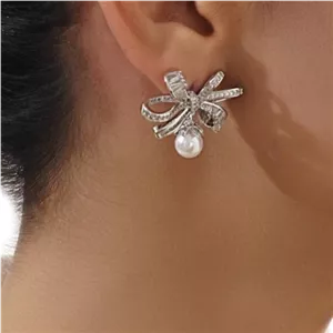 گوشواره طرح جواهر پاپیونی 