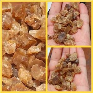 حبه های کوچیک  سنگ آراگونیت عسلی 