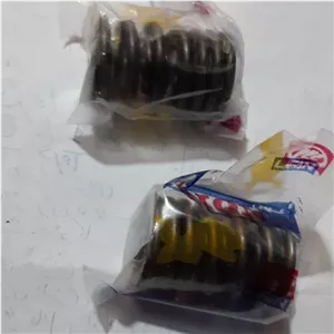 فنر سوپاپ هندا تمامی هندا های  کاربراتور ی و انژکتور مارک لیون  ست چهار عددی فروش ست چهار عددی