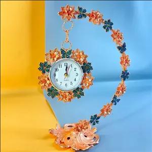 ساعت داسی فیروزه کوبی 