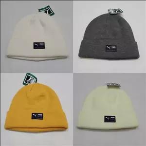 کلاه بافت پوما در چهار زنگ زنانه مردانه انه