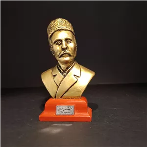 مجسمه و تندیس ستارخان (سایز متوسط)