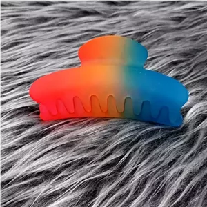 گیره و کلیپس رنگین کمانی