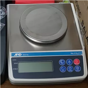 ترازو آزمایشگاهی مدل ek610i دقت 0.01گرم ظرفیت 600 گرم 