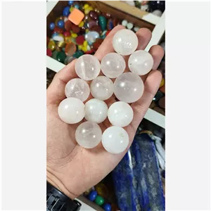 گوی معدنی و بکر کواترز 