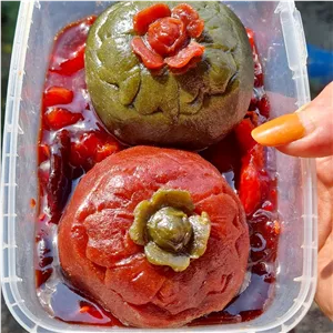 کوفته ترشک داخل پراز ترشک ارگانیک سس انار ارگانیک
