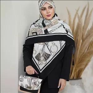 ست کیف و روسری طرح کارتیر مجلسی رنگ مشکی mo735