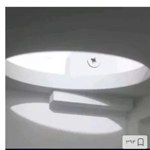شلف زیر تلویزیون  جای گیرنده دیجیتال وای فای  اسکیتی همراه با گیره های مخصوص نصب به دیواربا ورقهای محکم ضد آب 