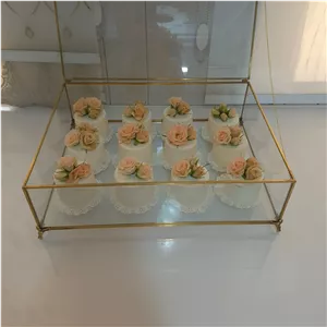 مینی کیک عروس زیبا وخاص(پس کرایه)