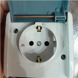 پریز برق روکار صنعتی