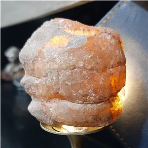سنگ بینظیر آراگونیت دارای خواص درمانی و معنوی فراوان 