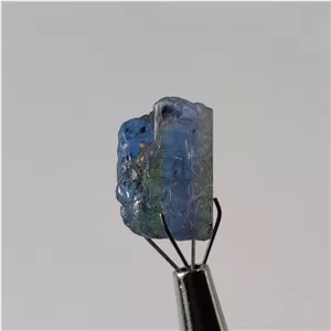 راف کریستالی سنگ تانزانیت (تانزانایت) معدنی تانزانیا