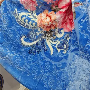 پتو ابریشمی دو رو گل برجسته بسیار شیک ترولاو 